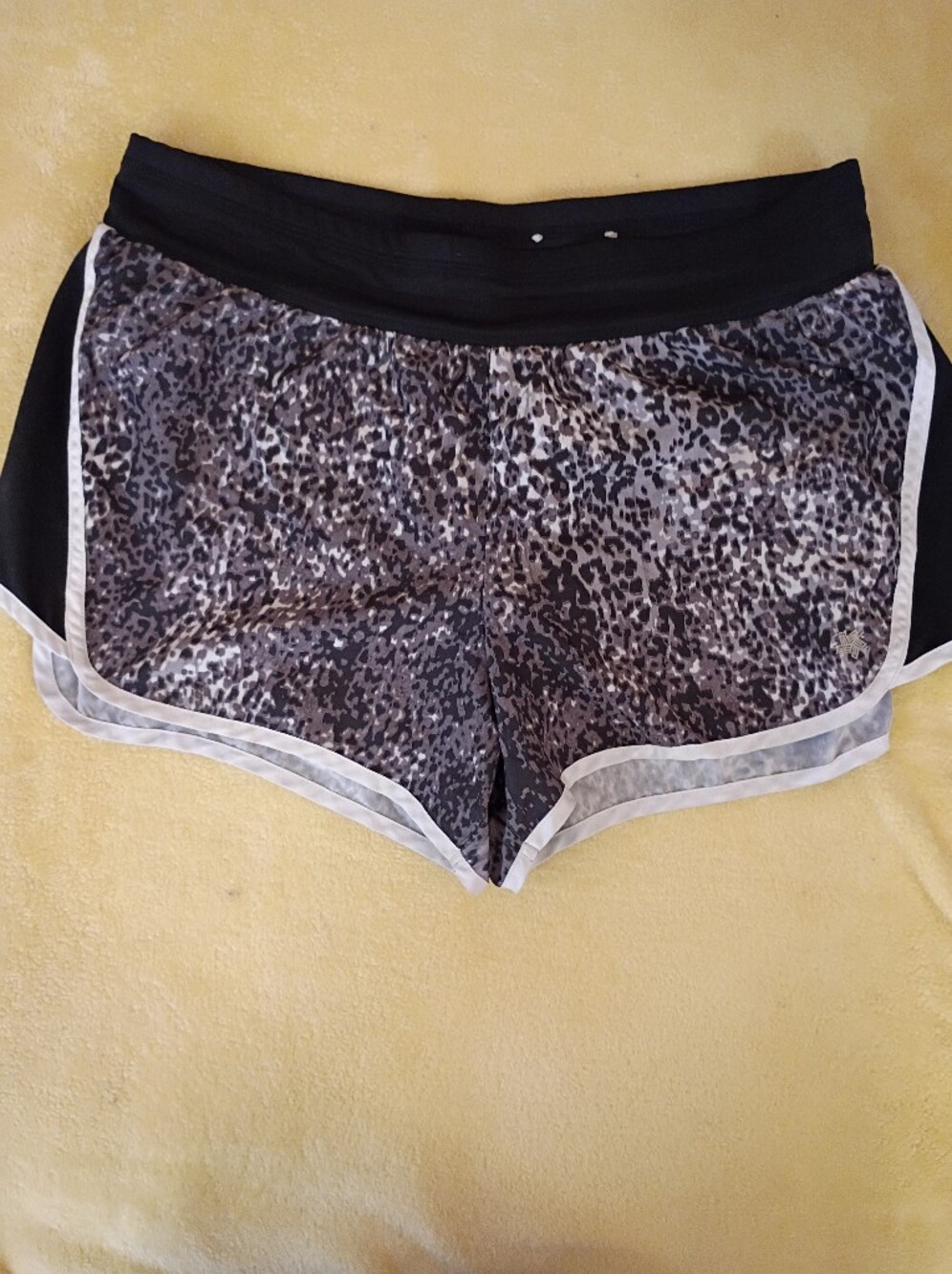 Leopard Print Dry Tek Running Shorts with Contrast Trim - by Tek Gear, size L